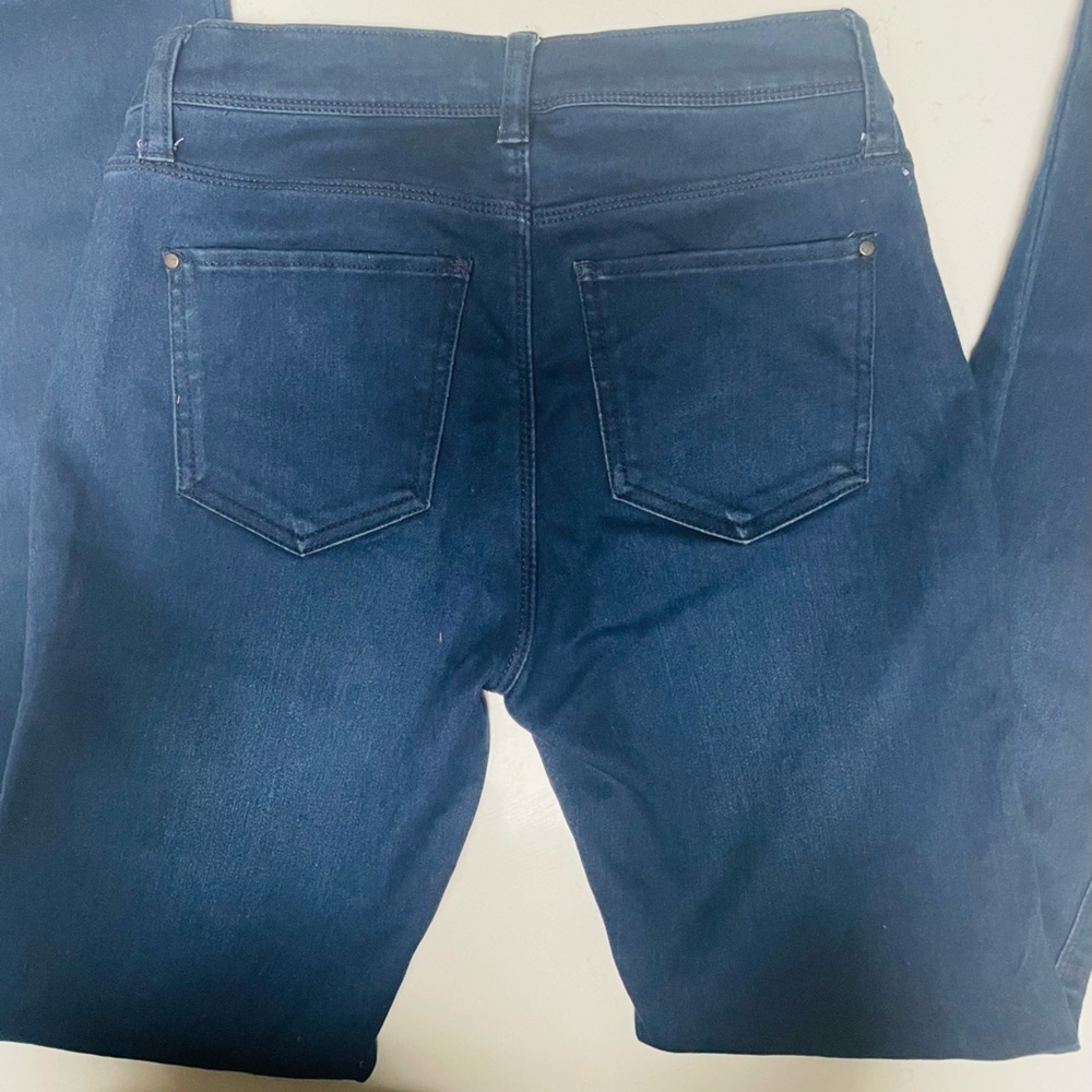 ELLE Women’s Jeans – Dark wash, mid-rise - Picture 4 of 5